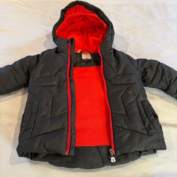 Disney Winter Coat & Mickey Stuffy, Kids Black Red Hooded Puffer Backpack Sz 2T - Picture 3 of 16
